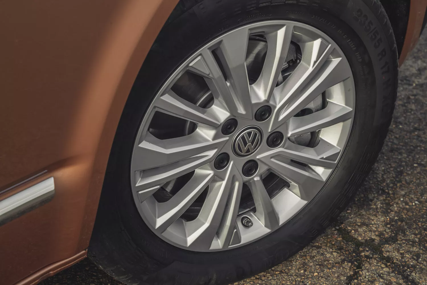 Фото дисков Volkswagen Caravelle  T6 Рестайлинг 2019 -  2024 
                                            