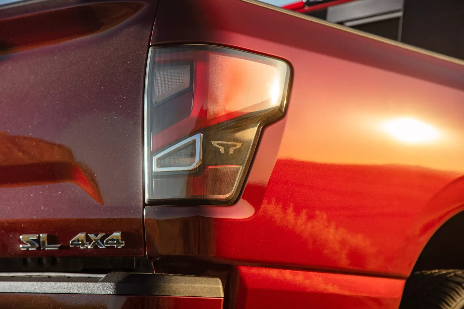 Фото задних фонорей Nissan Titan  II Рестайлинг 2019 -  2024 
                                            