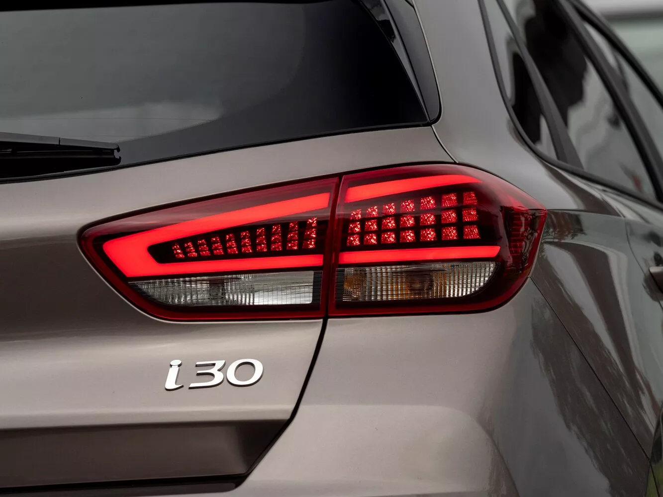 Фото задних фонорей Hyundai i30  III Рестайлинг 2 2020 -  2024 
                                            