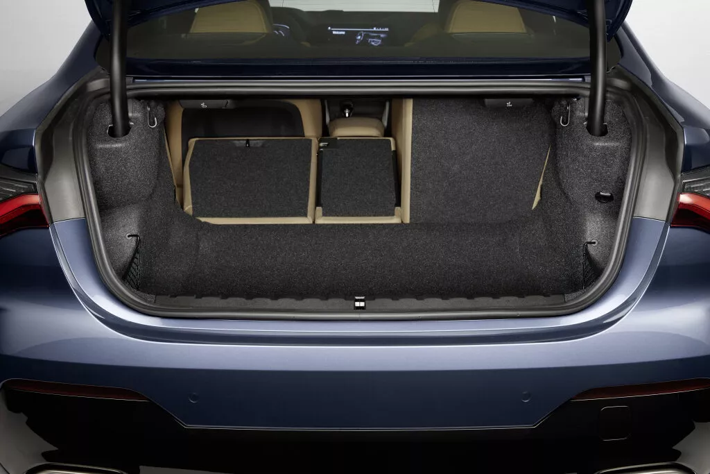 Фото багажника BMW 4 серии  G22, G23, G26 2020 -  2024 
                                            