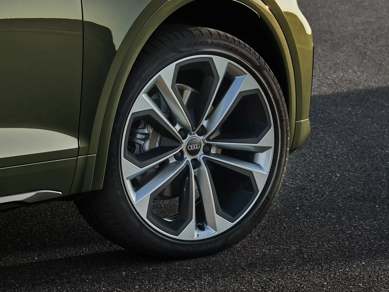 Фото дисков Audi Q5  II (FY) Рестайлинг 2020 -  2024 
                                            