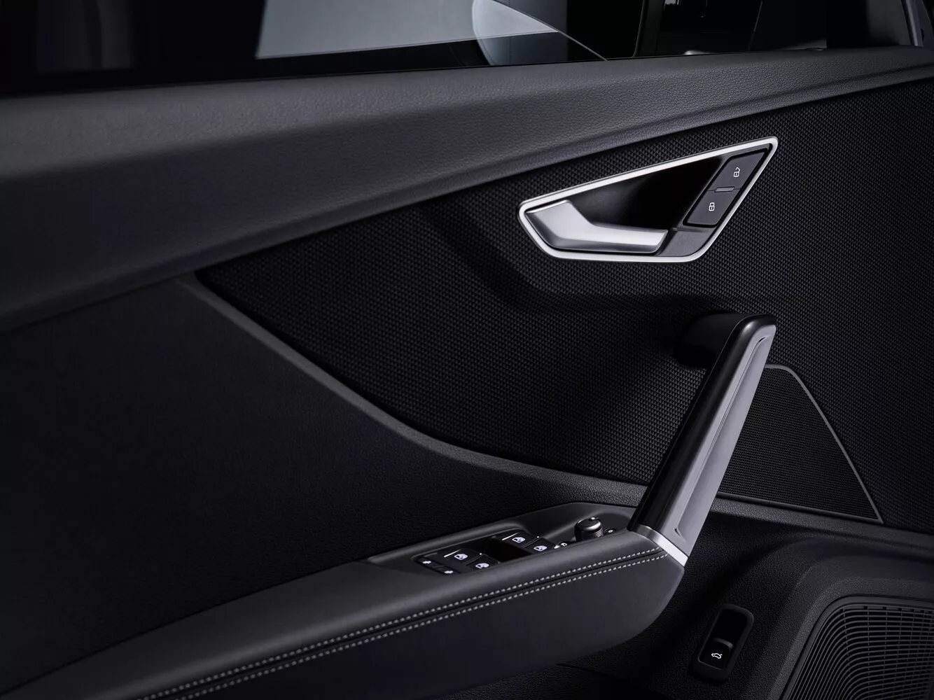 Фото двери Audi Q2  I Рестайлинг 2020 -  2024 
                                            
