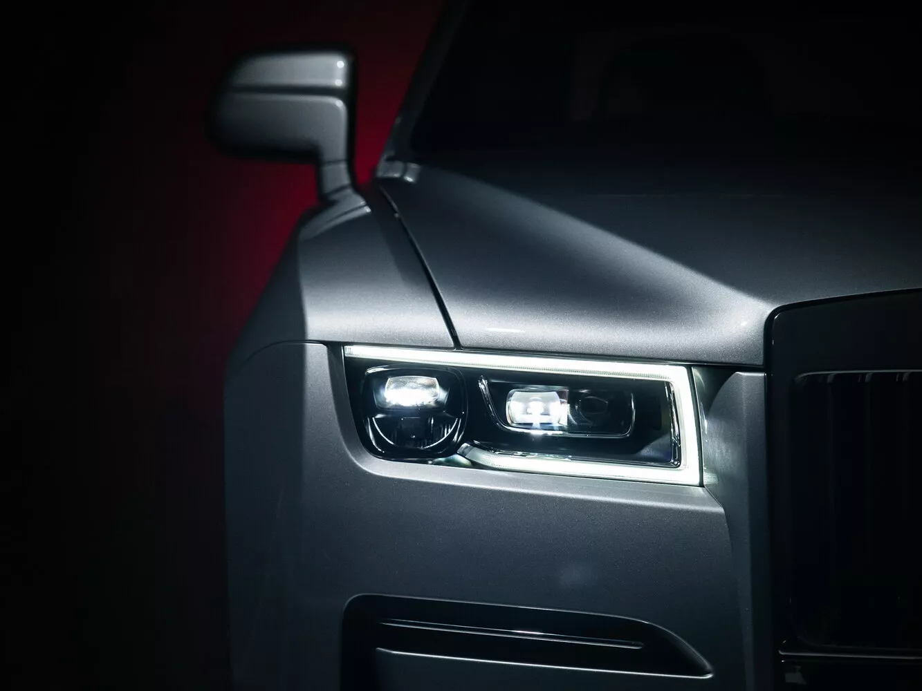 Фото передних фар Rolls-Royce Ghost Extended II 2020 -  2024 
                                            