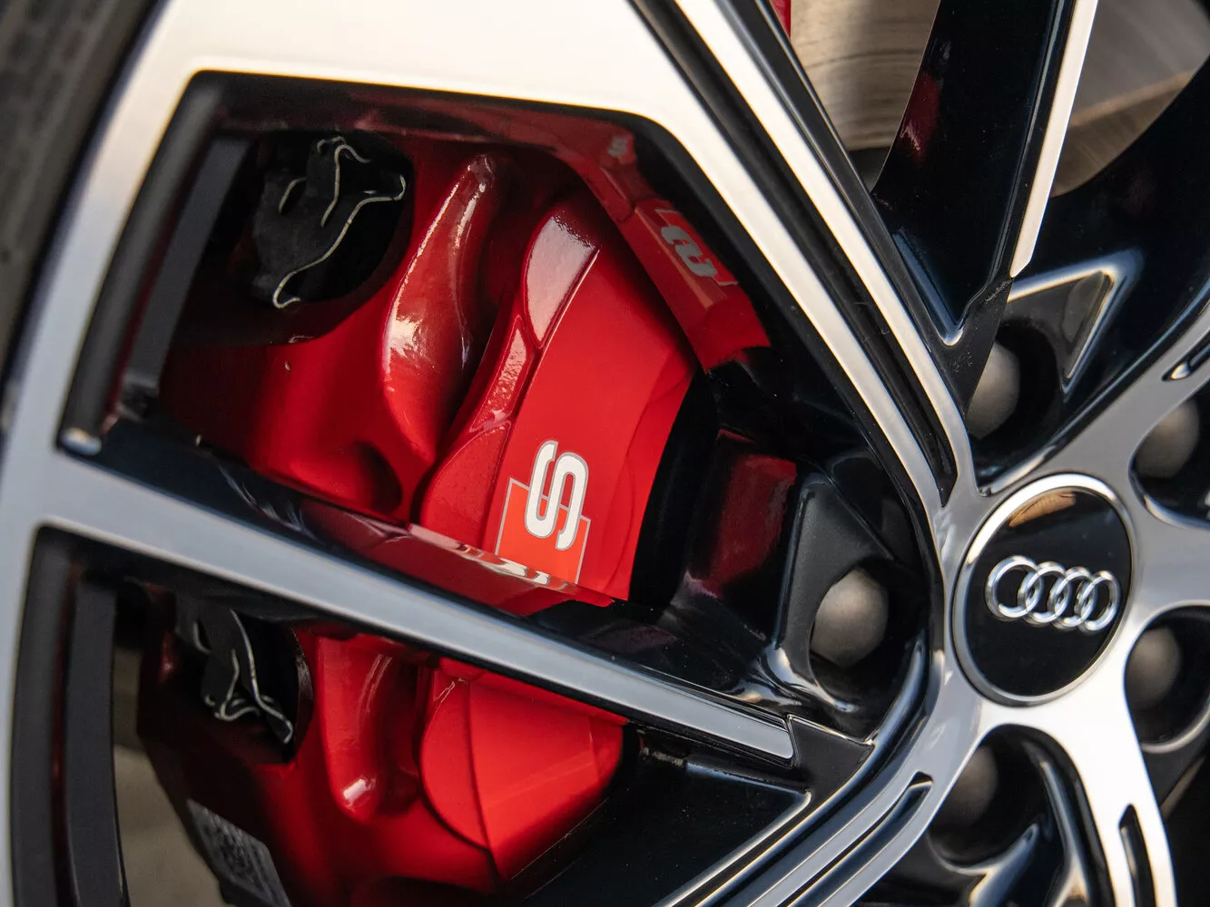 Фото интерьера Audi SQ5  II (FY) Рестайлинг 2020 -  2024 
                                            