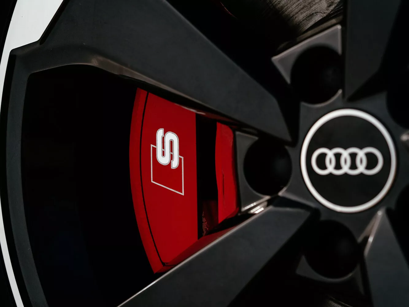 Фото интерьера Audi SQ2  I Рестайлинг 2020 -  2024 
                                            