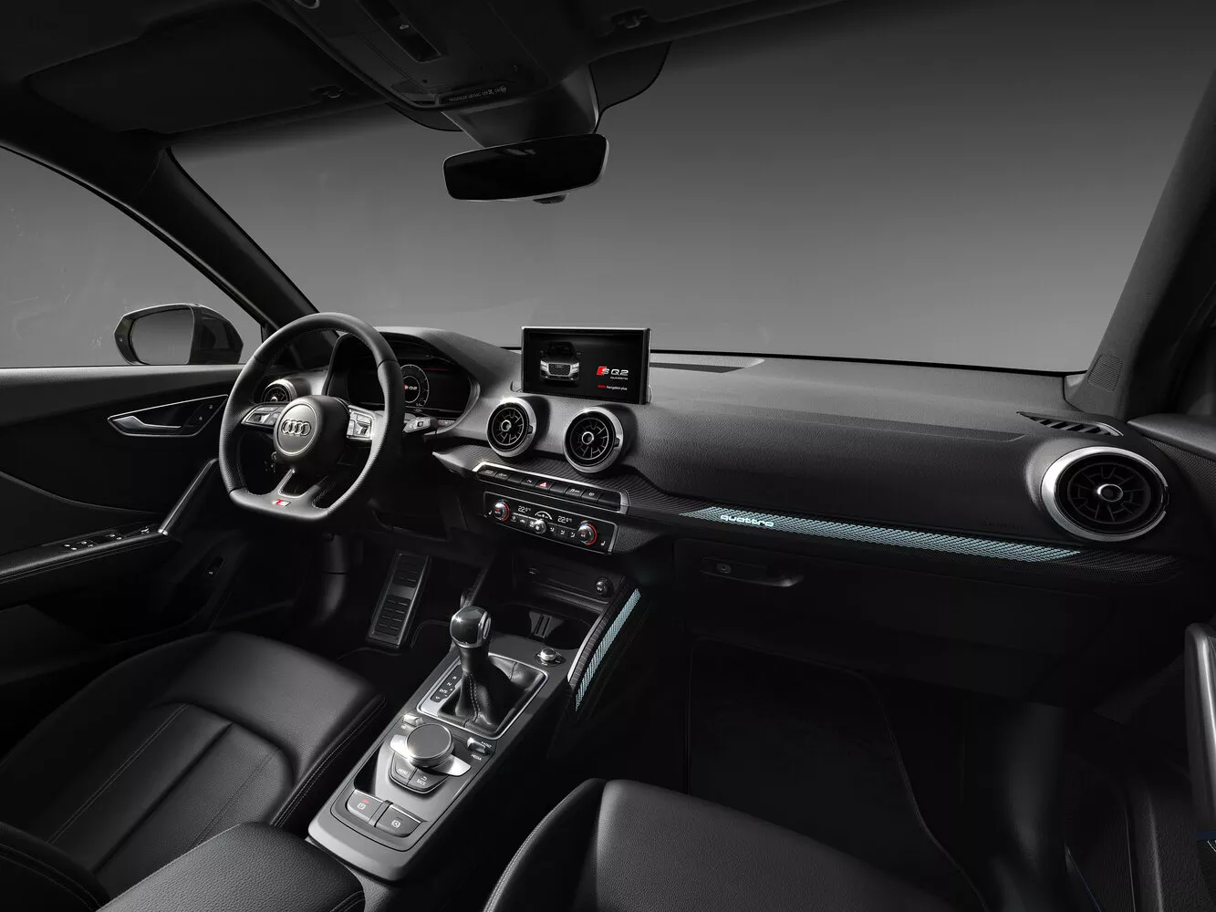 Фото салона спереди Audi SQ2  I Рестайлинг 2020 -  2024 
                                            