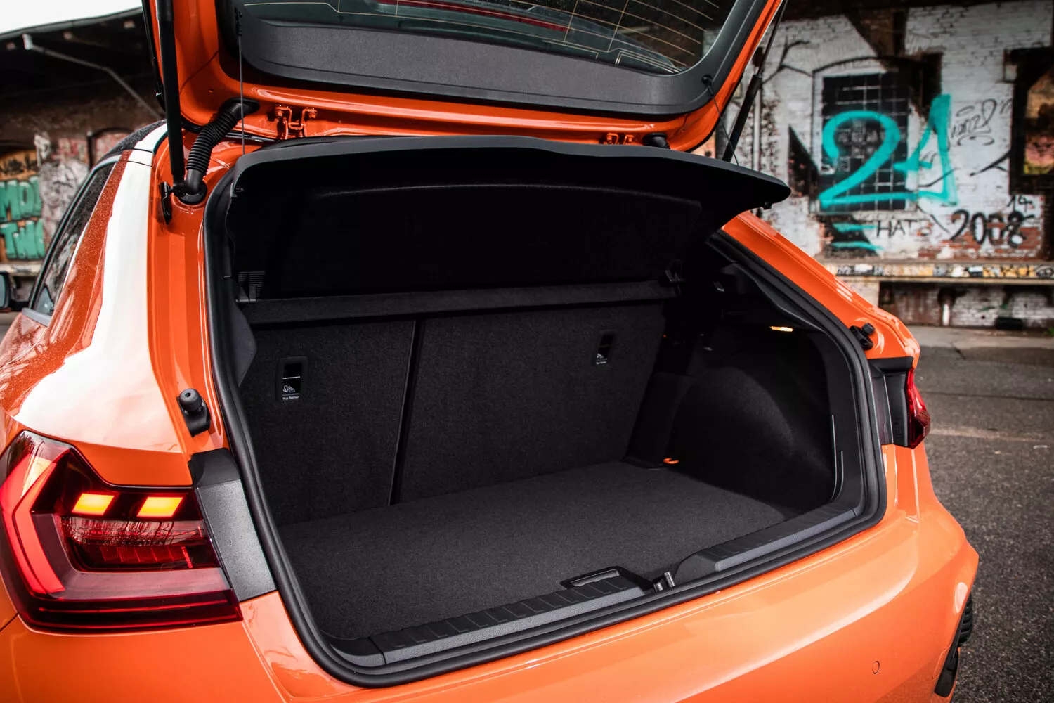 Фото багажника Audi A1 citycarver II (GB) 2018 -  2024 
                                            