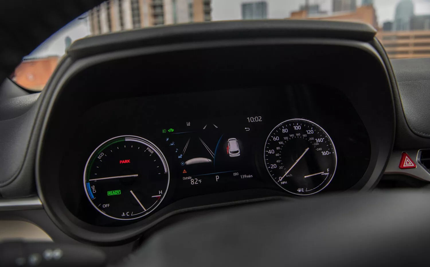 Фото приборной панели Toyota Sienna  IV 2020 -  2024 
                                            