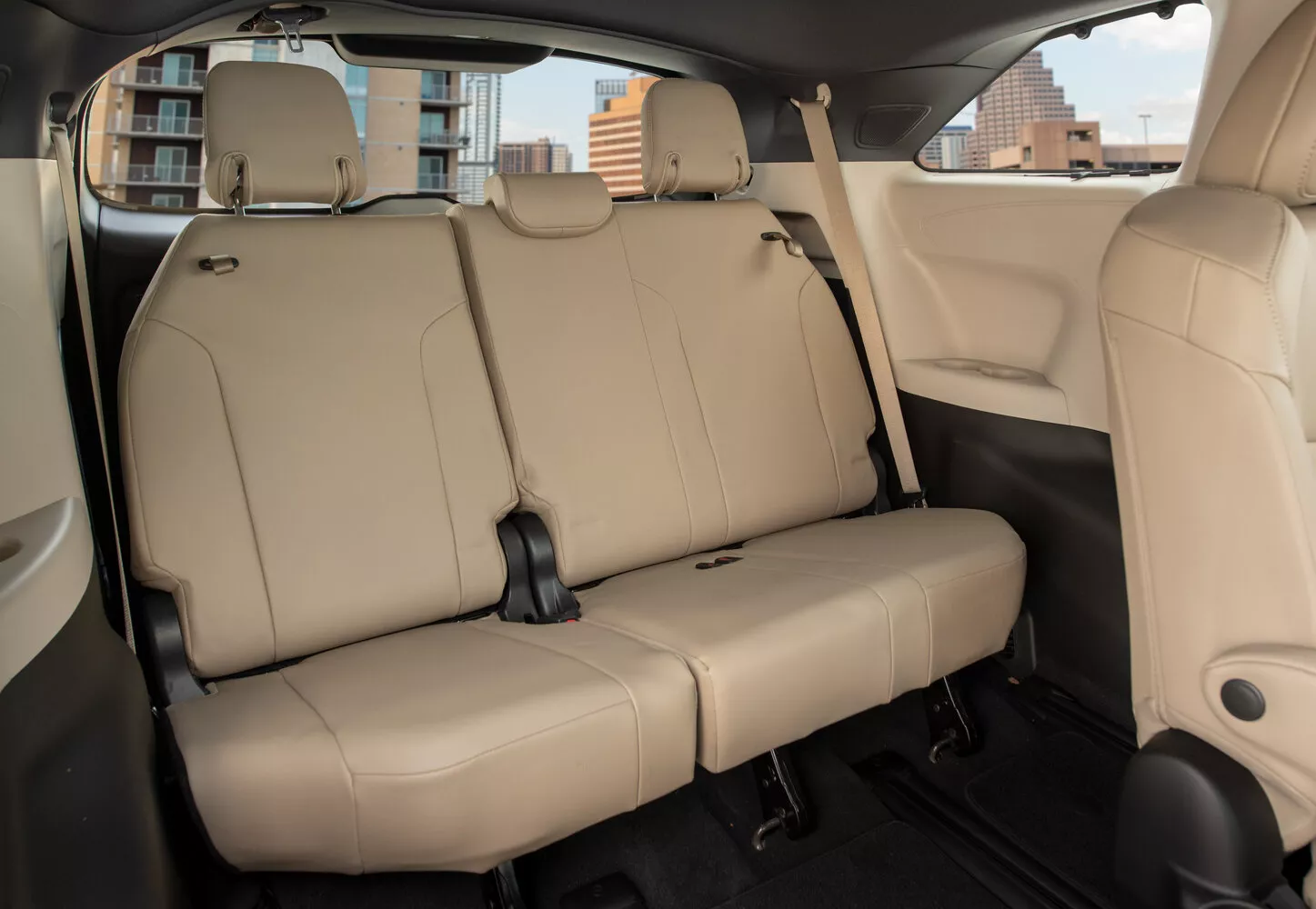 Фото сидений Toyota Sienna  IV 2020 -  2024 
                                            