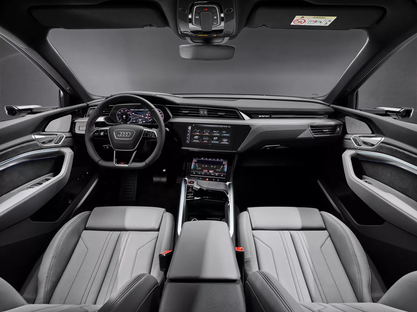 Фото торпеды Audi e-tron S Sportback   2020 -  2024 
                                            