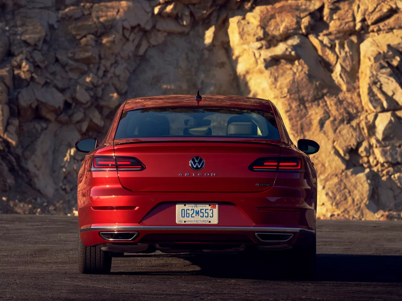 Фото сзади Volkswagen Arteon  I Рестайлинг 2020 -  2024 
                                            