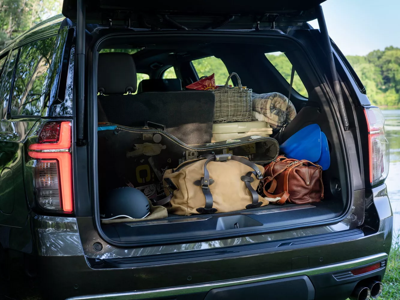 Фото багажника Chevrolet Tahoe  V 2020 -  2024 
                                            
