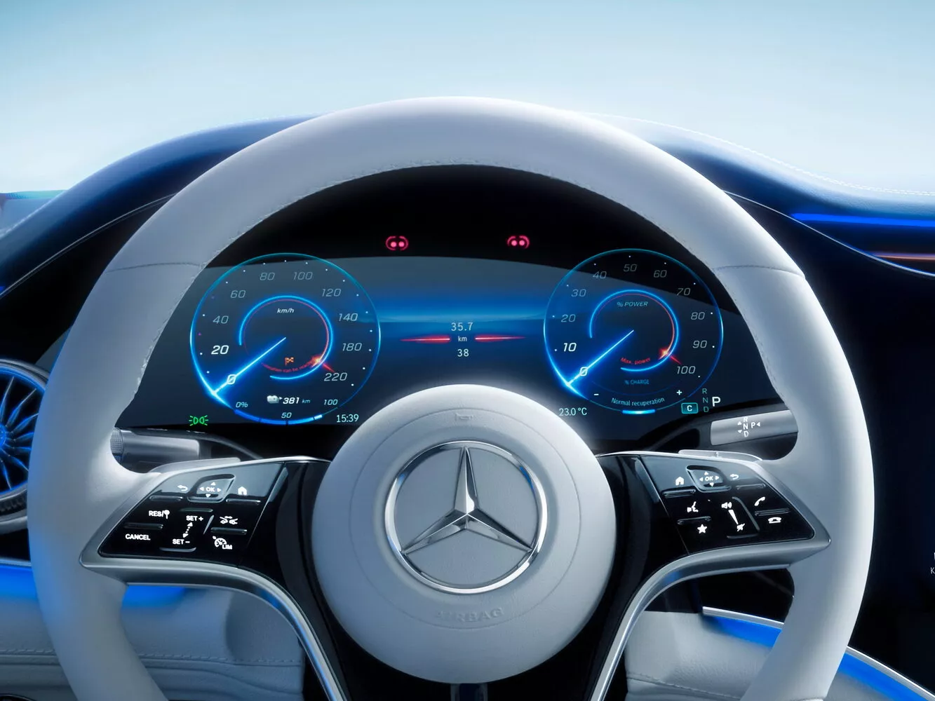 Фото приборной панели Mercedes-Benz EQS   2021 -  2024 
                                            