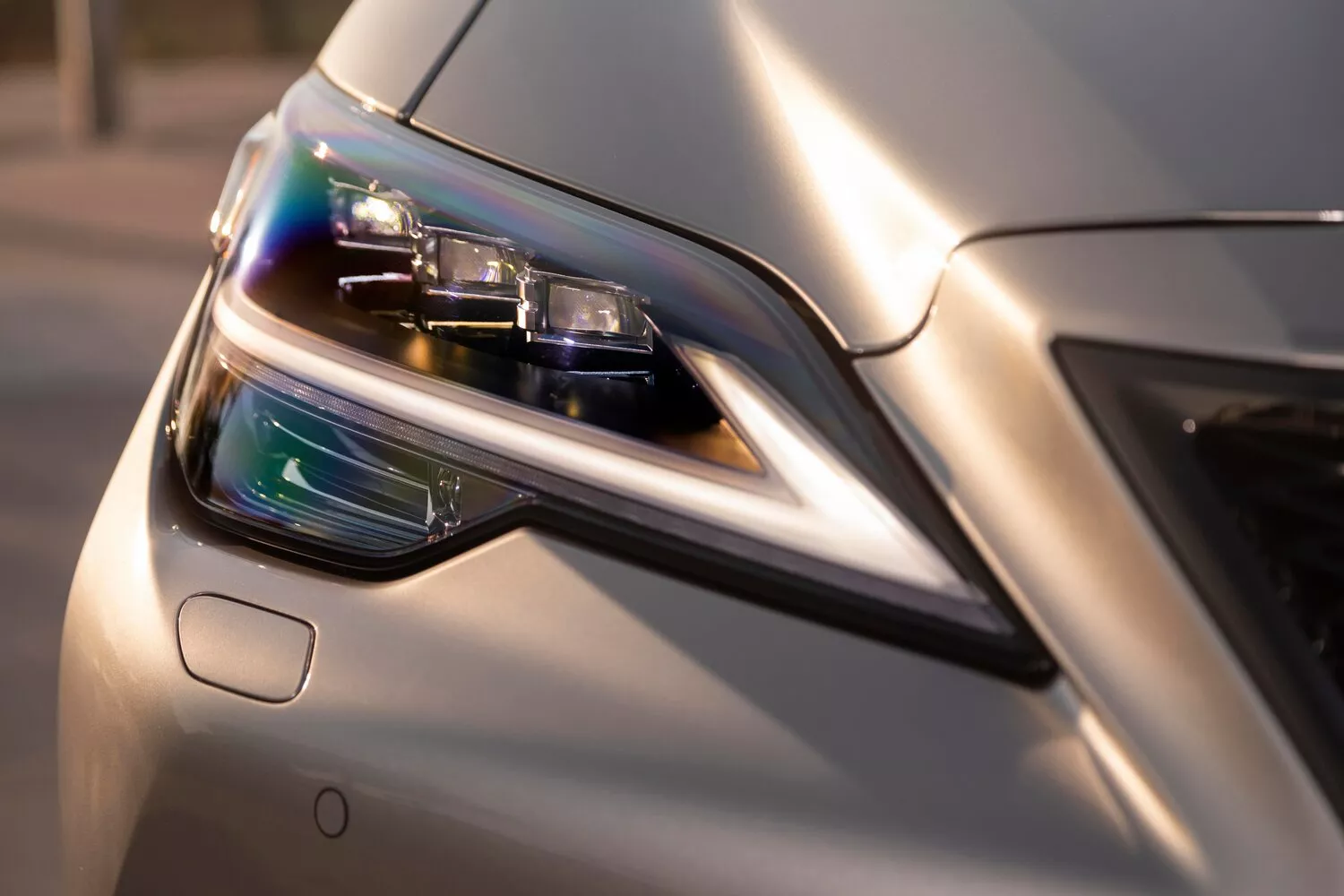 Фото передних фар Lexus LS  V Рестайлинг 2021 -  2024 
                                            