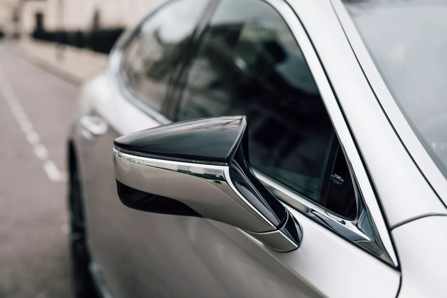 Фото зеркал Lexus LS  V Рестайлинг 2021 -  2024 
                                            