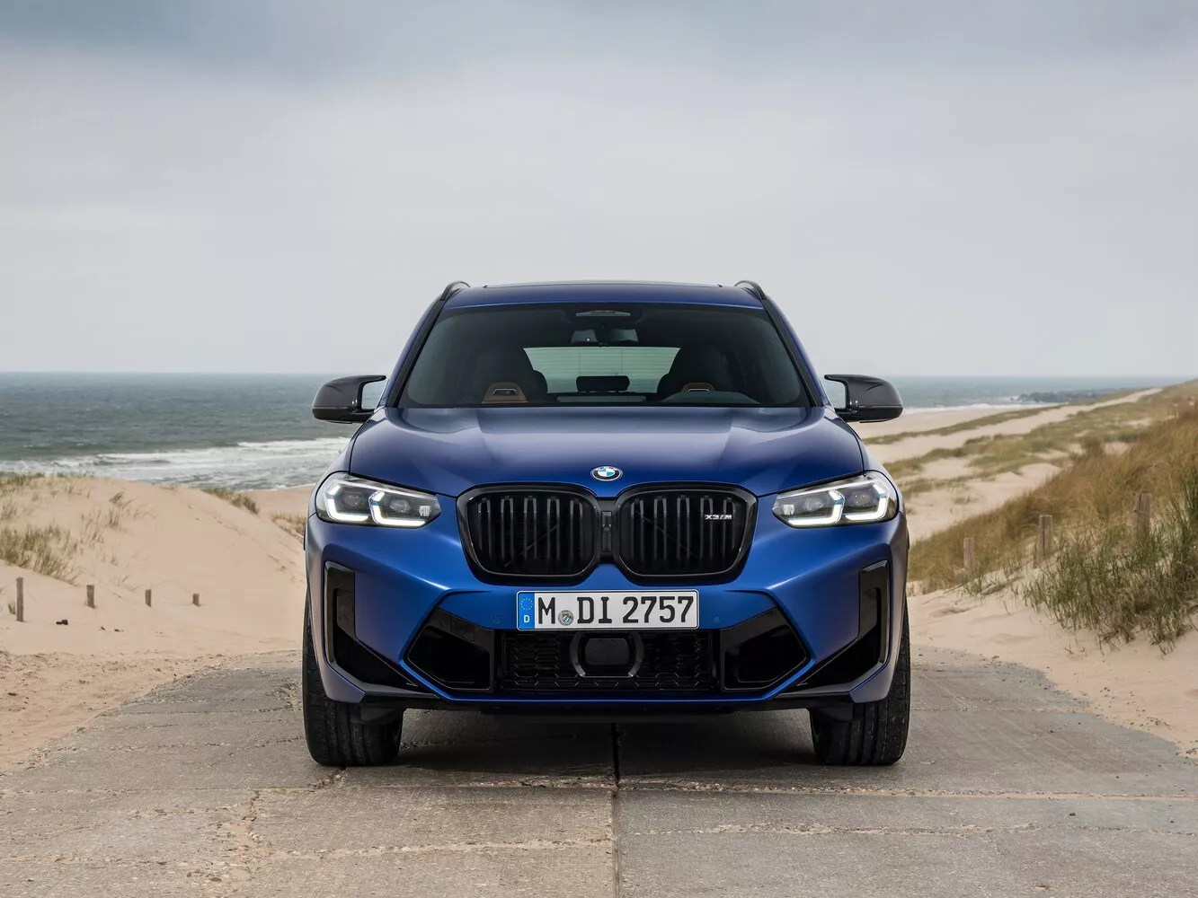 Фото спереди BMW X3 M  I (F97) Рестайлинг 2021 -  2024 
                                            
