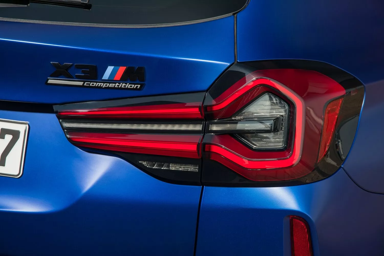 Фото задних фонорей BMW X3 M  I (F97) Рестайлинг 2021 -  2024 
                                            