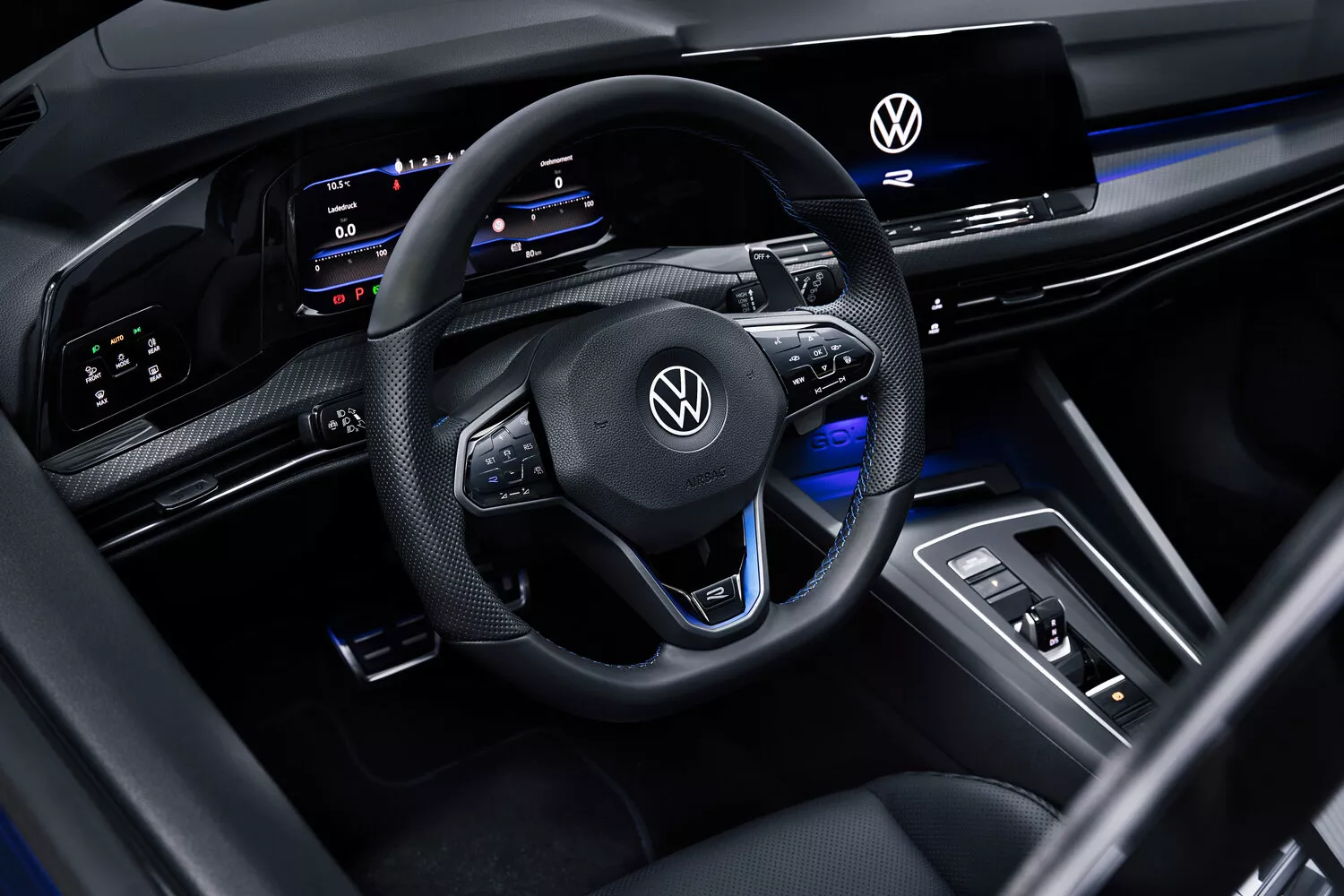 Фото места водителя Volkswagen Golf R  VIII 2020 -  2024 
                                            
