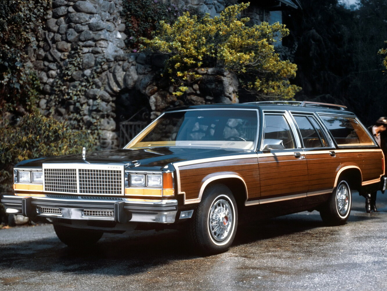 LTD Country Squire