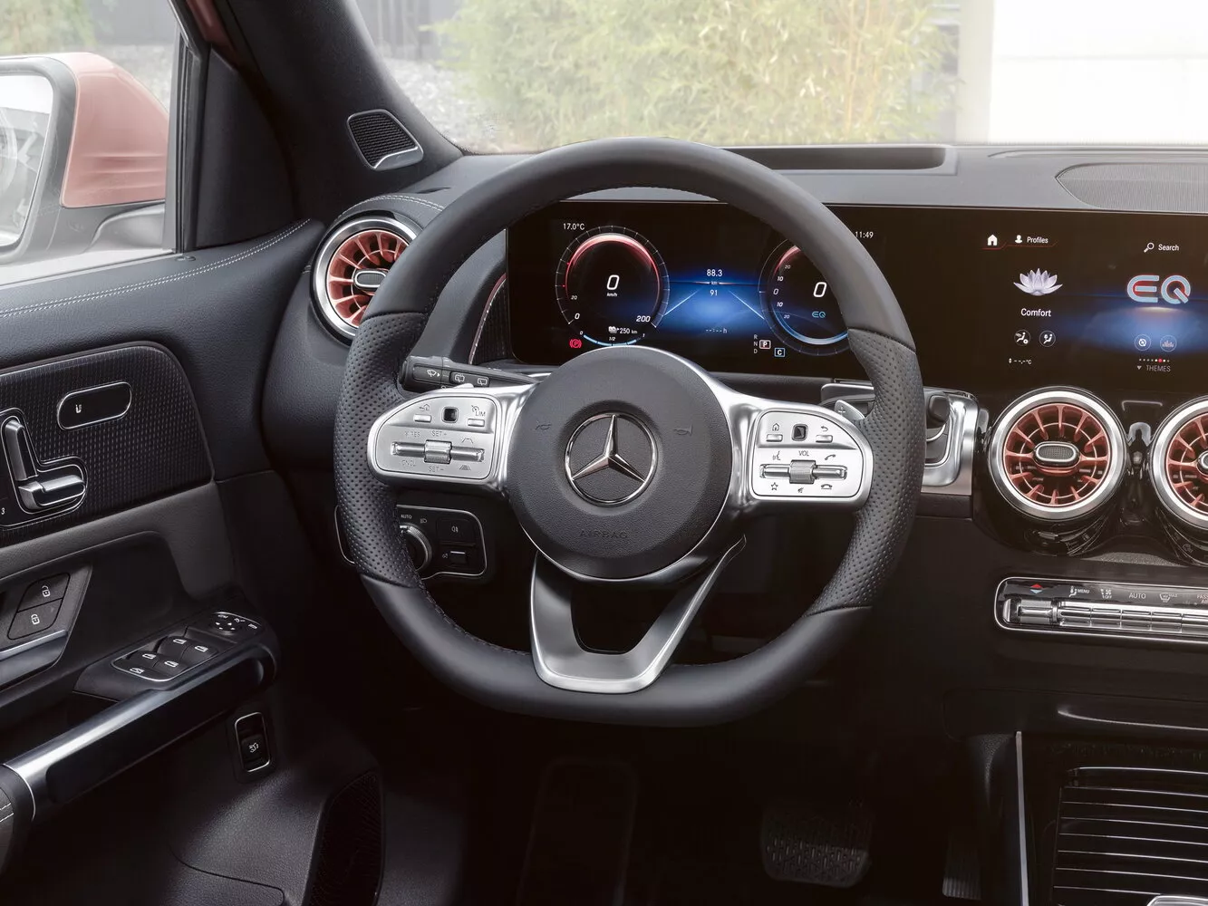 Фото рулевого колеса Mercedes-Benz EQB   2021 -  2024 
                                            