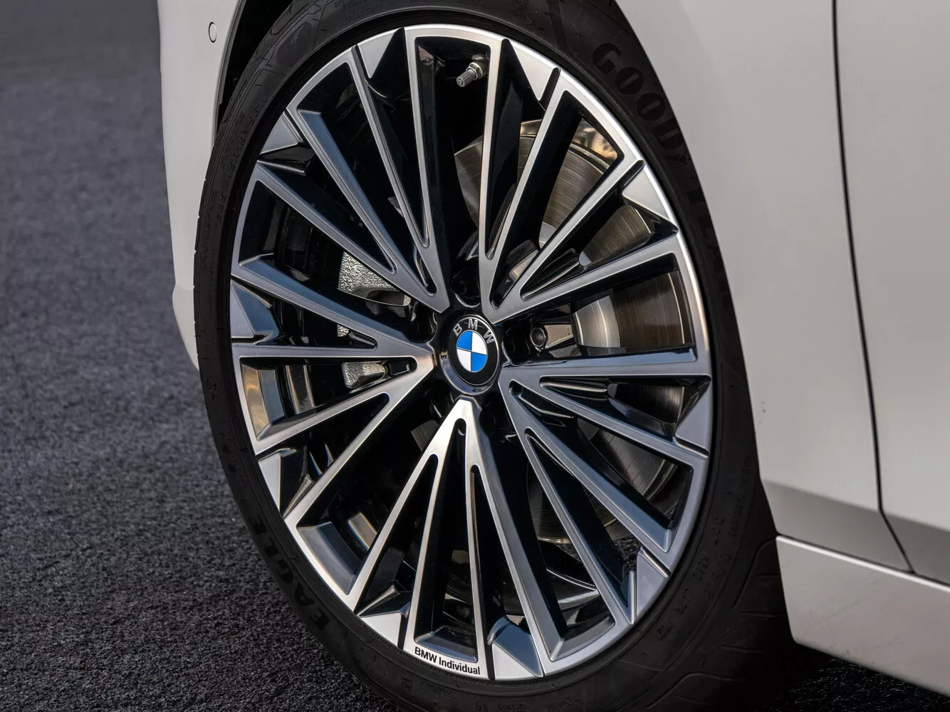 Фото дисков BMW 2 серии Active Tourer  U06 2021 -  2024 
                                            