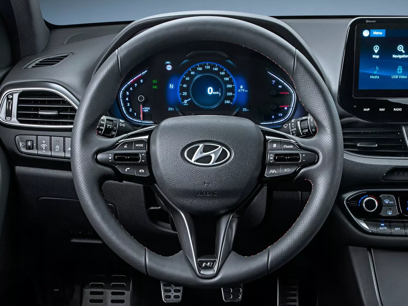 Фото рулевого колеса Hyundai i30 N Fastback I Рестайлинг 2020 -  2024 
                                            