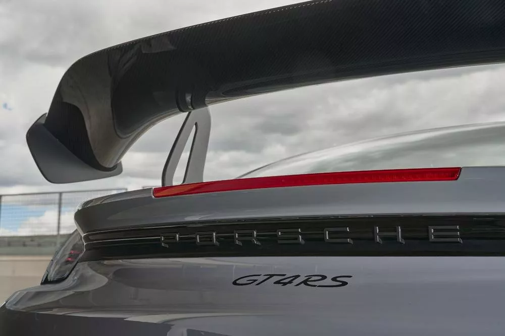 Фото интерьера Porsche Cayman GT4 RS II 718 (982) 2019 -  2024 
                                            