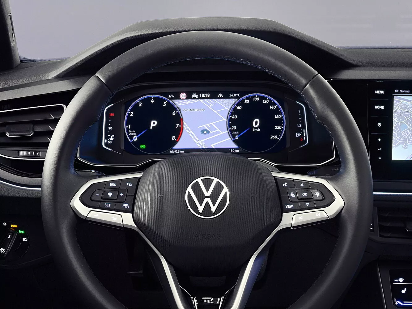 Фото приборной панели Volkswagen Taigo   2021 -  2024 
                                            