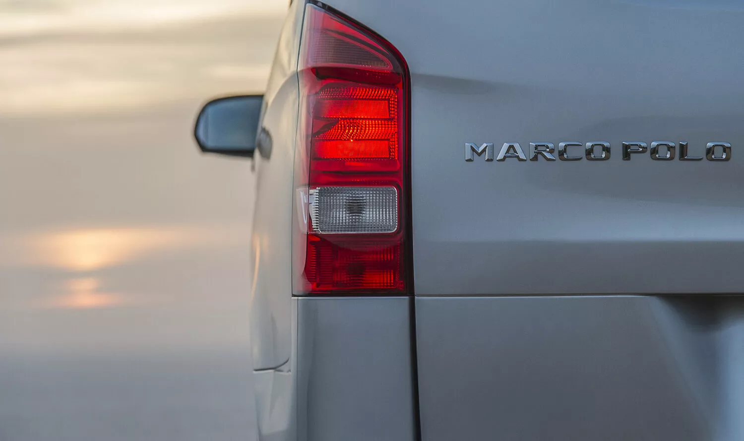 Фото задних фонорей Mercedes-Benz Marco Polo  III (W447) 2014 -  2024 
                                            