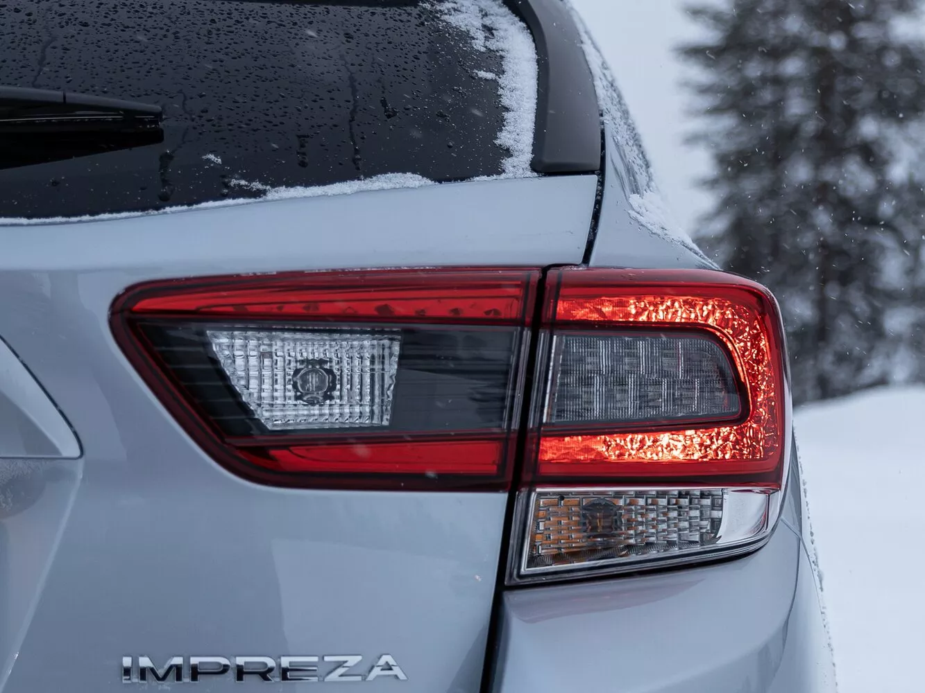 Фото задних фонорей Subaru Impreza  V Рестайлинг 2019 -  2024 
                                            