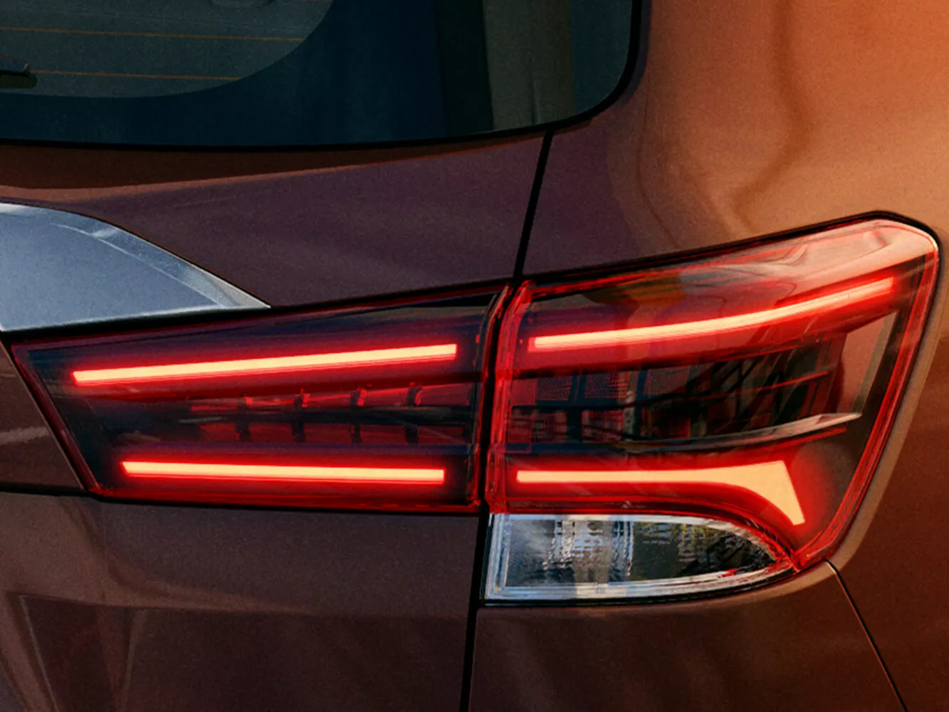 Фото задних фонорей Nissan X-Terra   2020 -  2024 
                                            