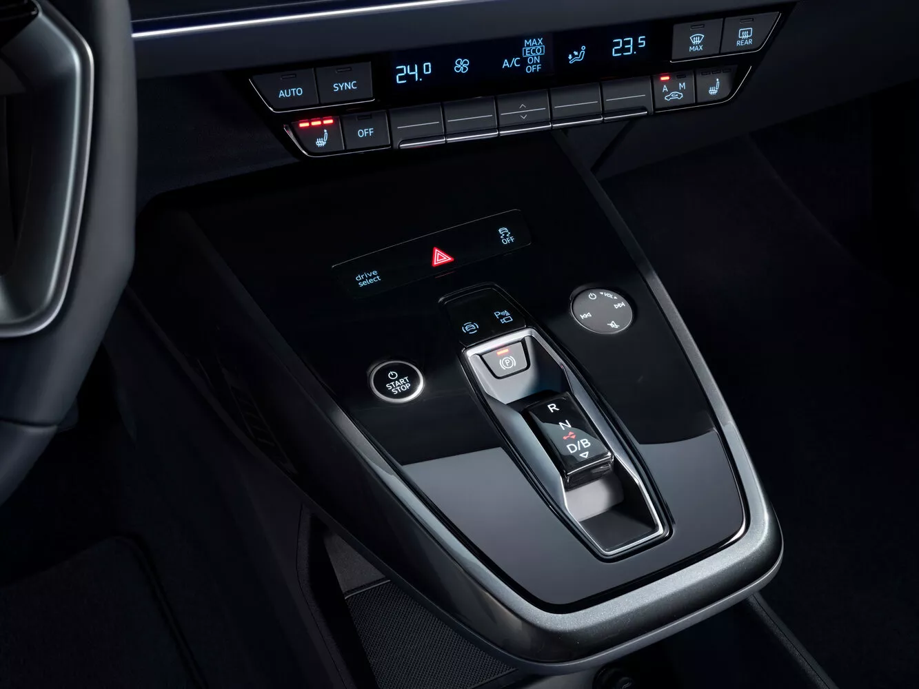 Фото коробки передач Audi Q5 e-tron   2022 -  2024 
                                            