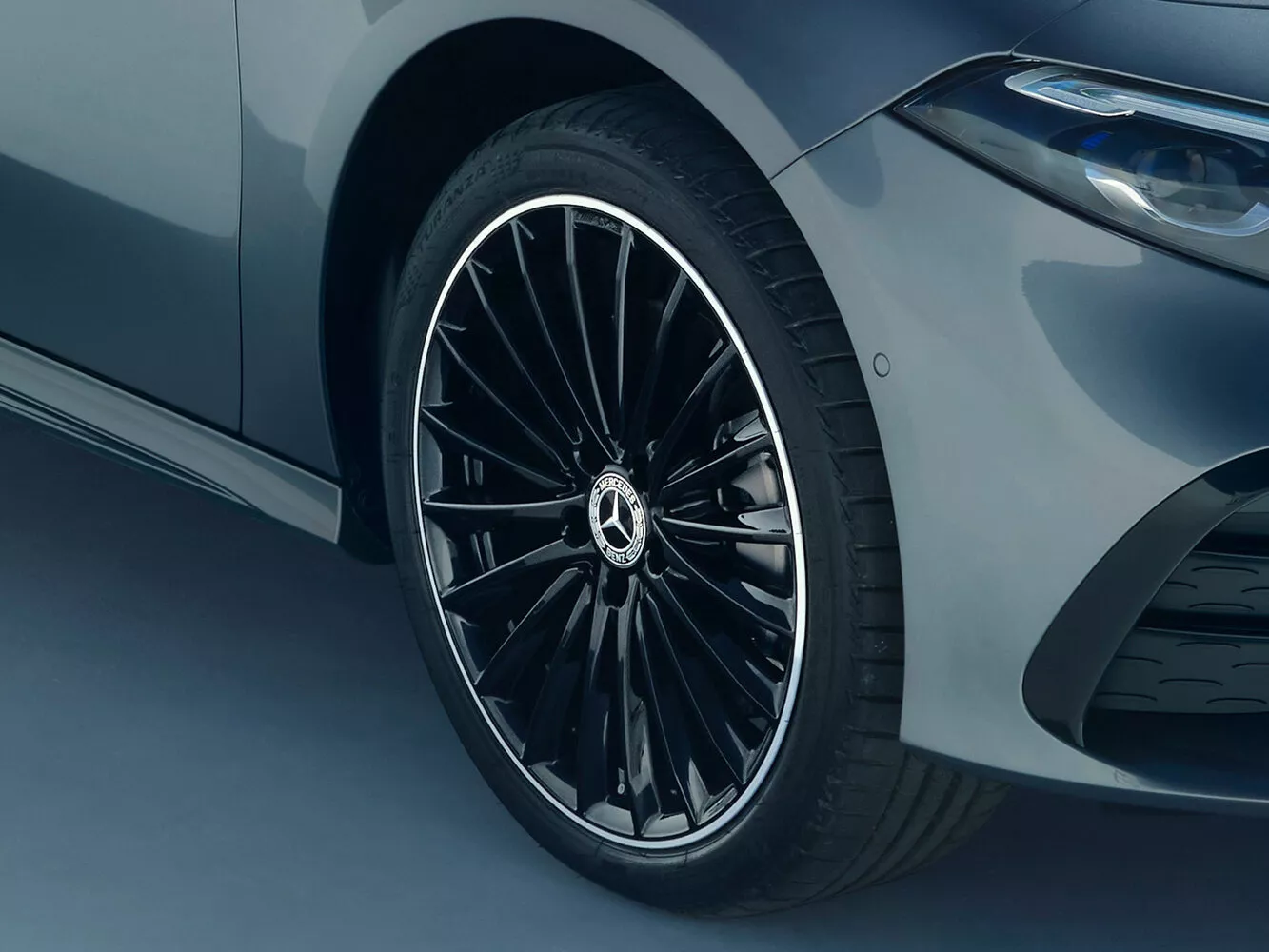 Фото дисков Mercedes-Benz A-Класс  IV (W177) Рестайлинг 2022 -  2024 
                                            