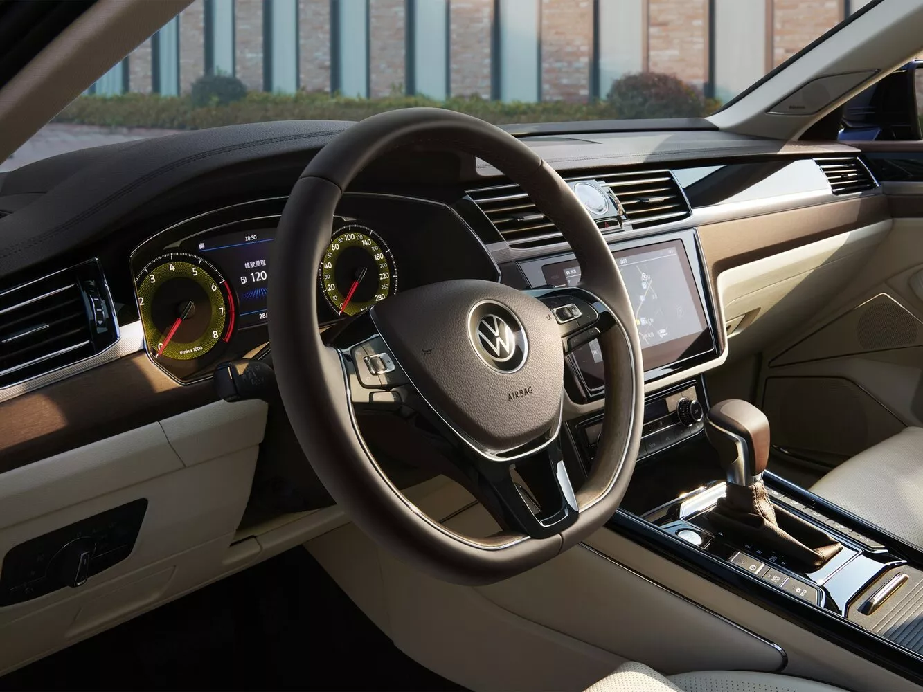 Фото места водителя Volkswagen Phideon  I Рестайлинг 2020 -  2024 
                                            