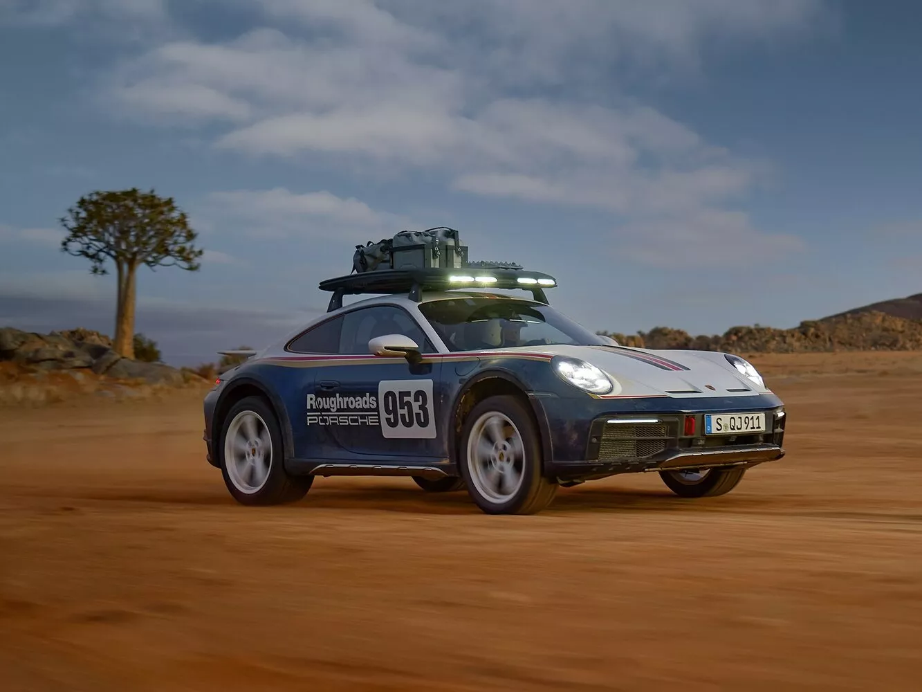 Фото экстерьера Porsche 911 Dakar VIII (992) 2018 -  2024 
                                            